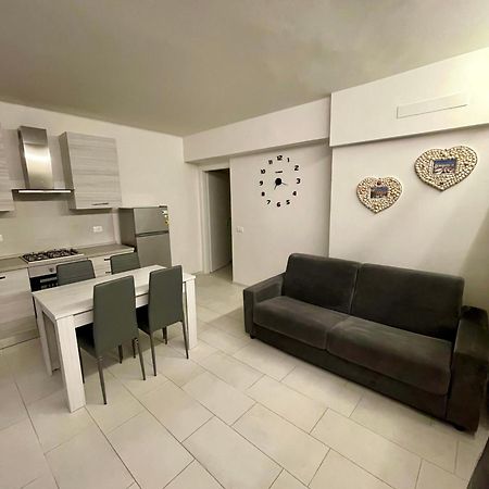 Anita'S House-Abitazione A Pochi Passi Dal Centro Leilighet Pesaro Eksteriør bilde